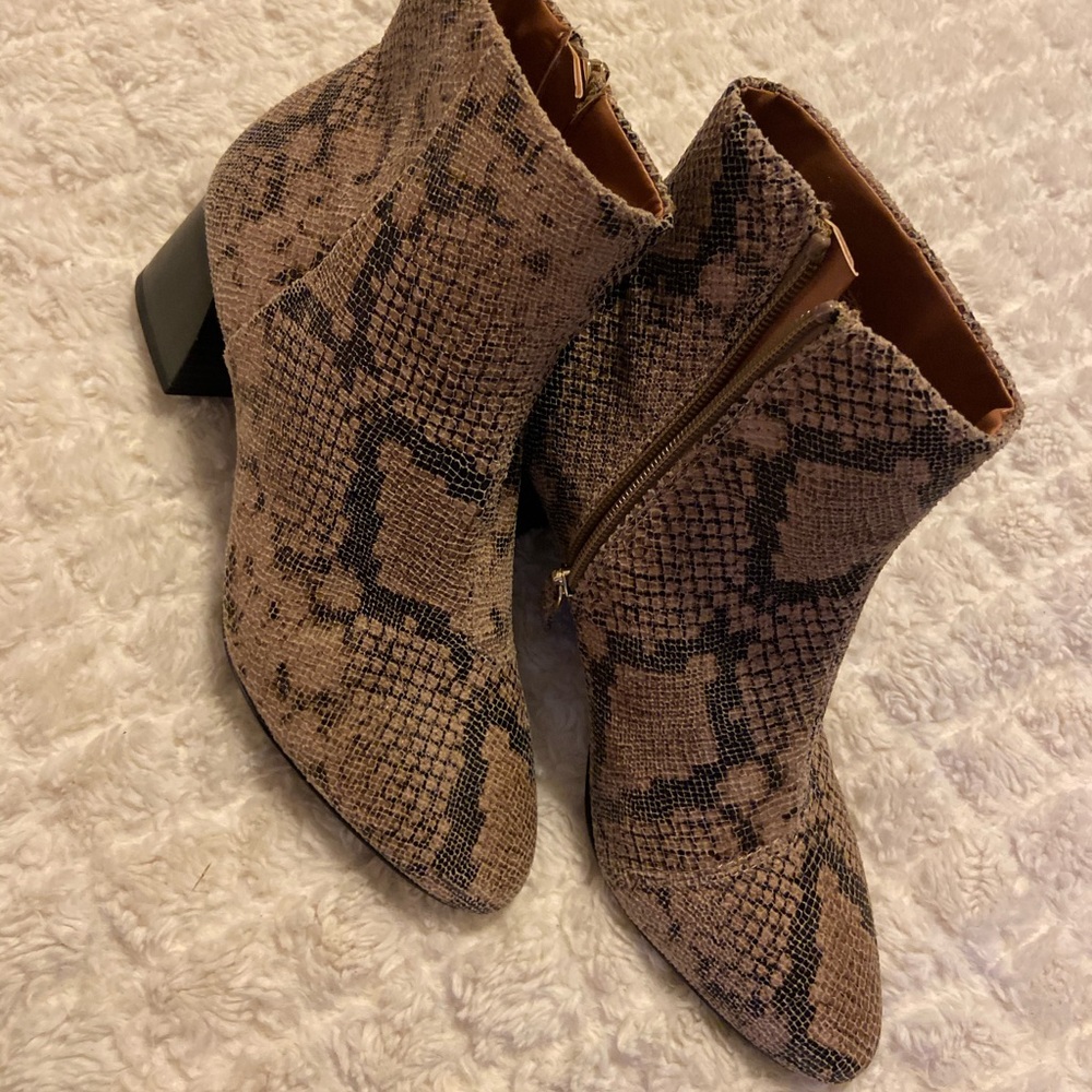 Top Shop Snake Bootie Brand New size 8.5